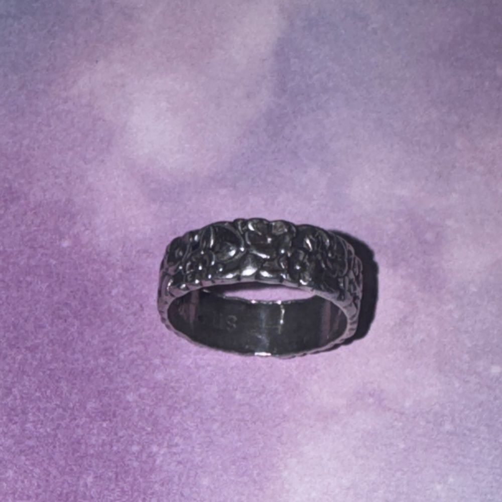 Vintage Floral Silver Ring - Picture 8 of 11